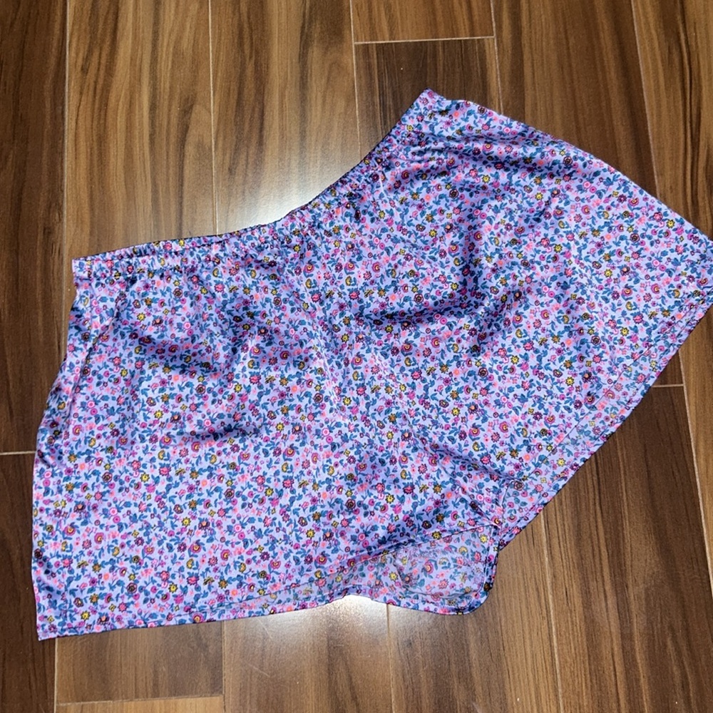 Medium Victoria’s Secret floral silky pajama sleep shorts